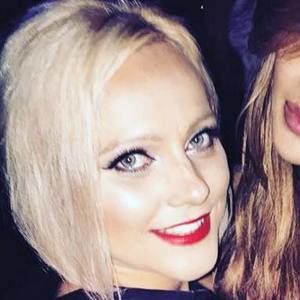 Meet your Posher, Amra